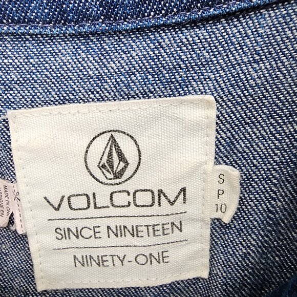 Volcom Dress Womens Small Pearl Snap Blue Denim Long Sleeve 034350 - Picture 3 of 9